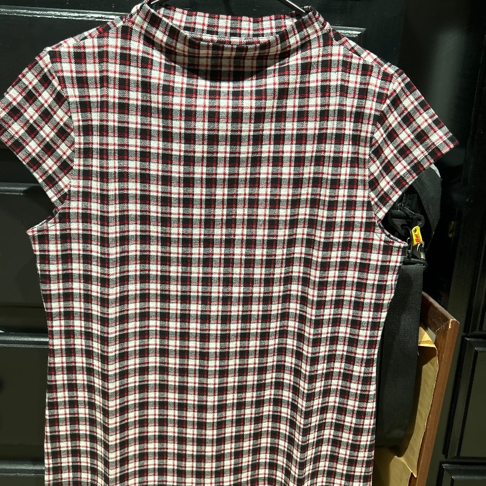 Woman’s blouse